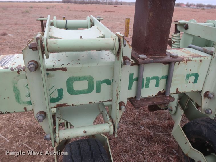 image for item MJ9249 Orthman 625-398  row crop cultivator