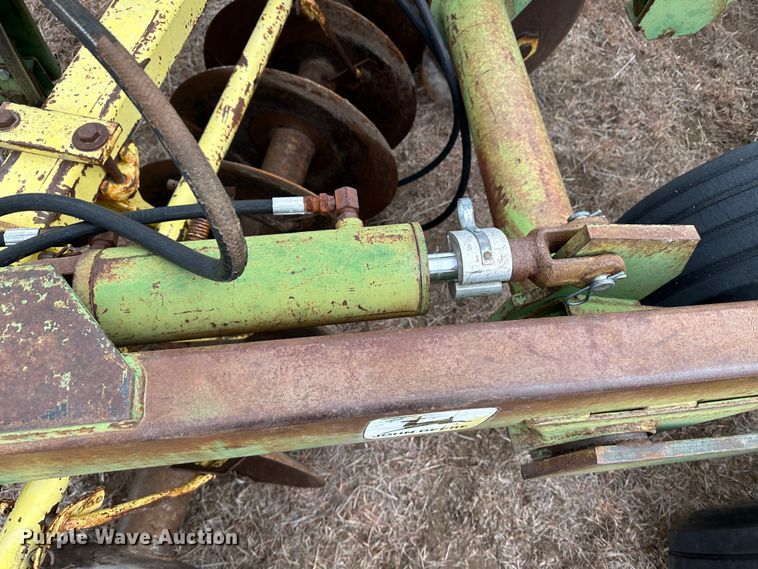 image for item MJ9253 John Deere 230  double off-set disk