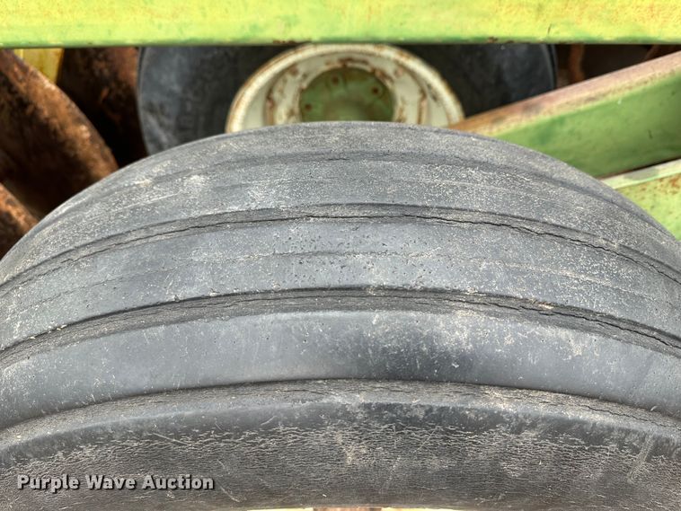 image for item MJ9253 John Deere 230  double off-set disk