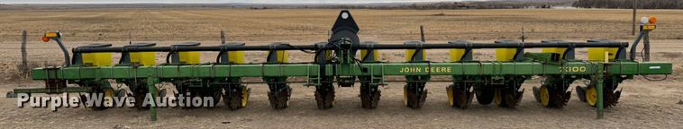 image for item MJ9254 John Deere 7300  planter