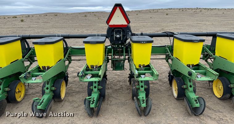 image for item MJ9254 John Deere 7300  planter
