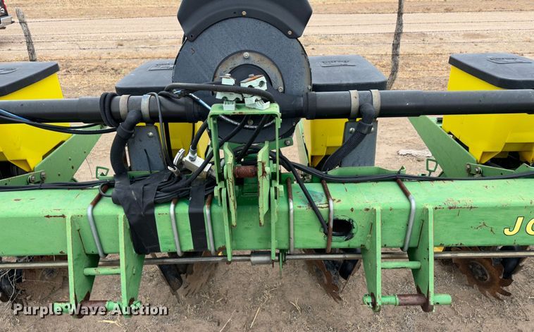 image for item MJ9254 John Deere 7300  planter