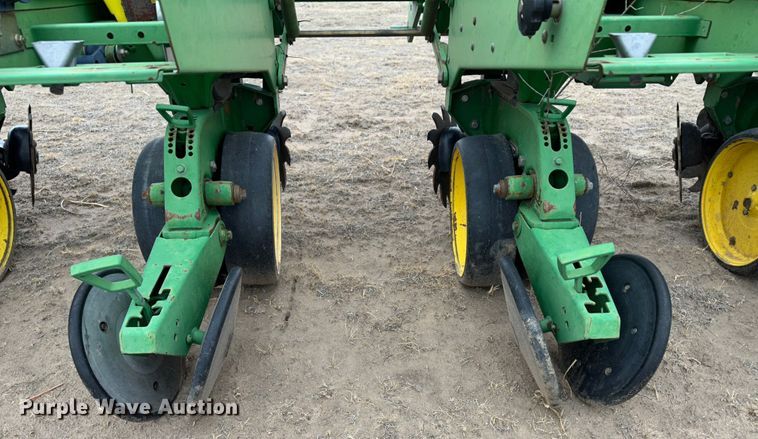 image for item MJ9254 John Deere 7300  planter