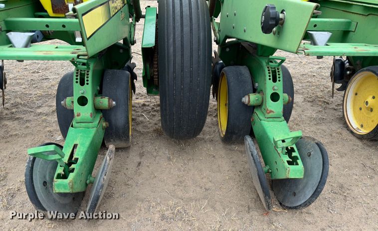 image for item MJ9254 John Deere 7300  planter