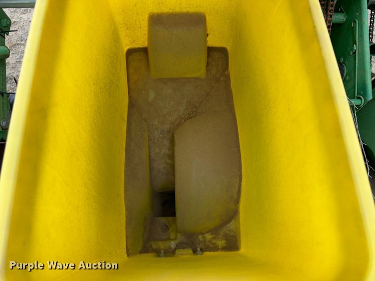 image for item MJ9254 John Deere 7300  planter