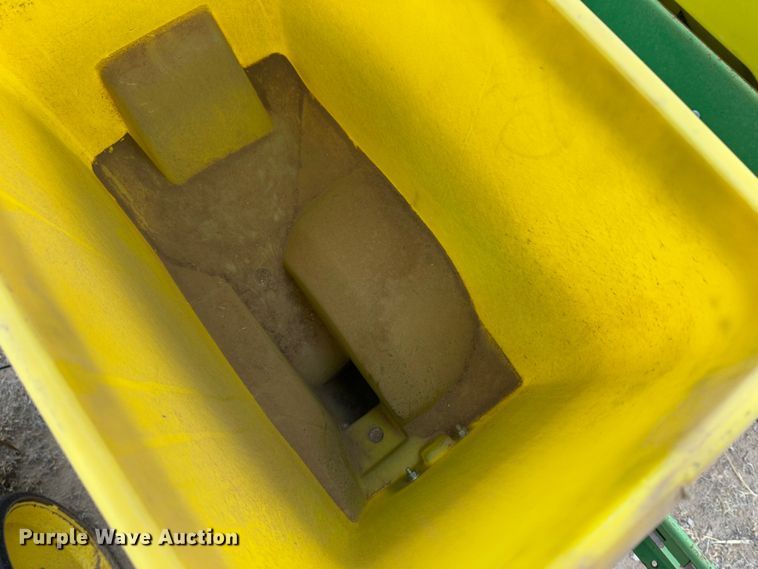 image for item MJ9254 John Deere 7300  planter