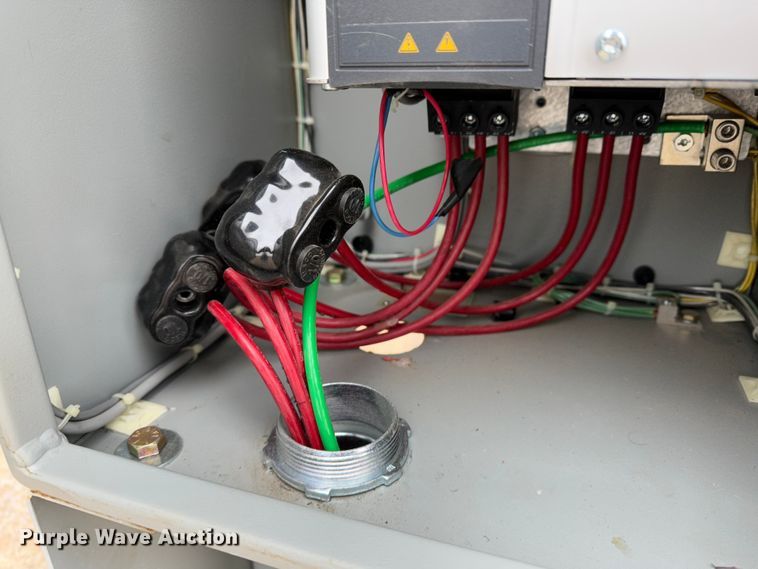 image for item MJ9258 VLT Aqua Drive VFD  pump controller