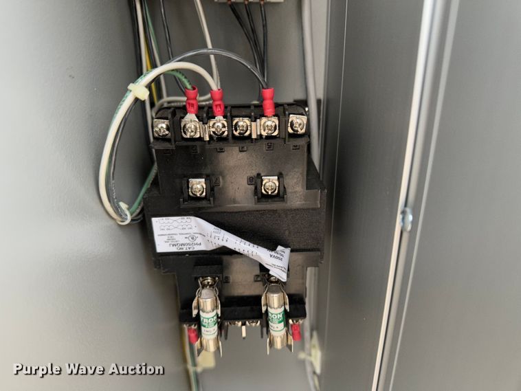 image for item MJ9258 VLT Aqua Drive VFD  pump controller