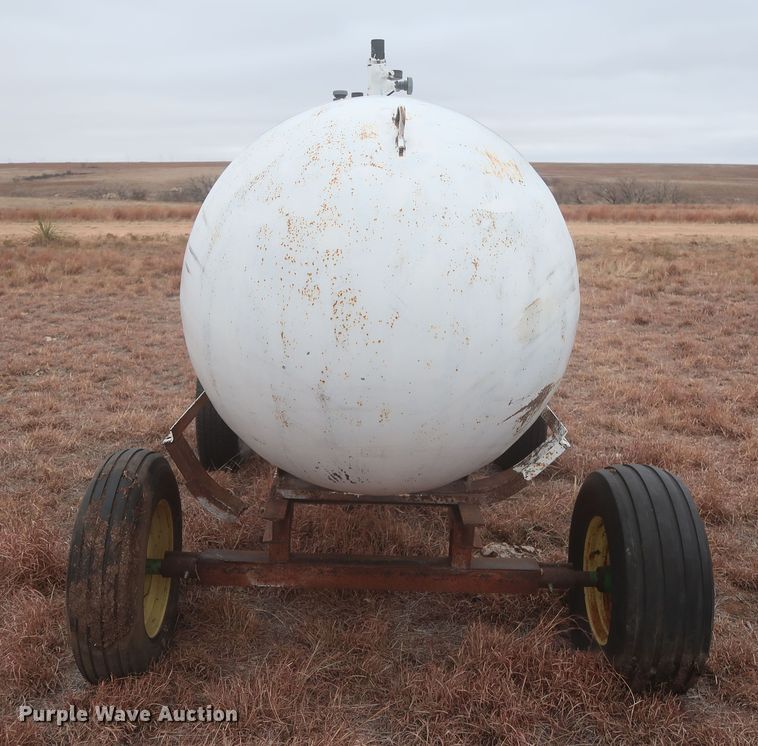 image for item MJ9259 1951 Eveready  propane/butane tank trailer