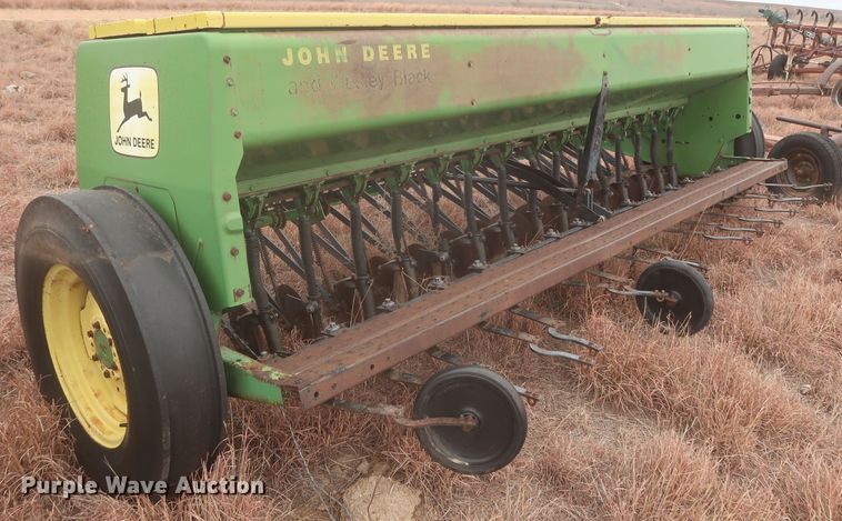 image for item MJ9265 John Deere 8300  grain drill