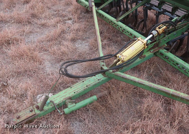 image for item MJ9265 John Deere 8300  grain drill