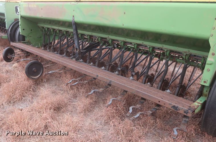 image for item MJ9265 John Deere 8300  grain drill