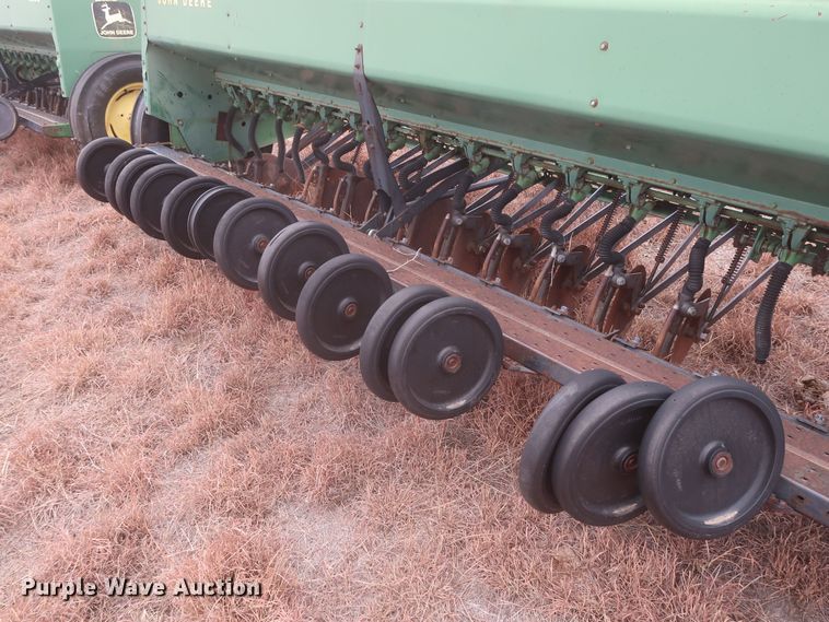 image for item MJ9266 John Deere 8300  grain drill