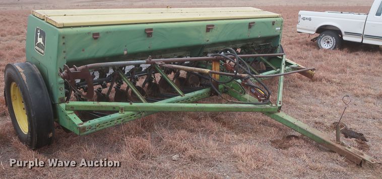 image for item MJ9267 John Deere 8000  grain drill