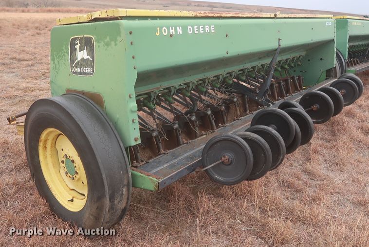image for item MJ9267 John Deere 8000  grain drill