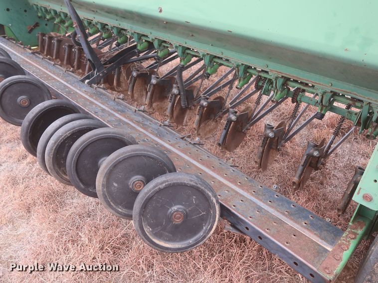 image for item MJ9267 John Deere 8000  grain drill
