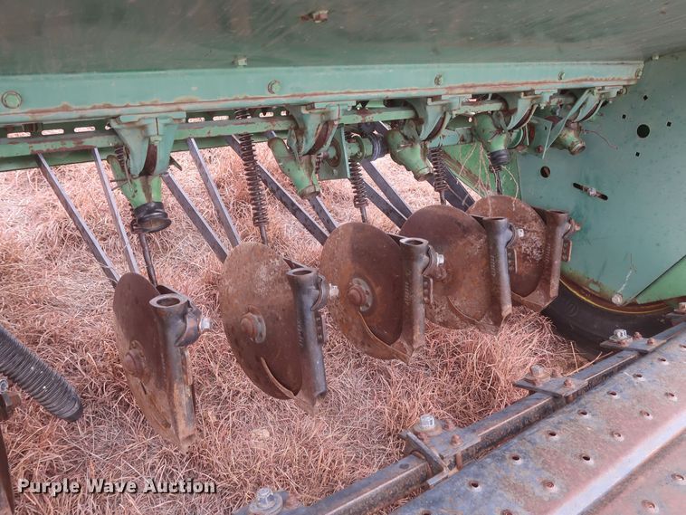 image for item MJ9267 John Deere 8000  grain drill
