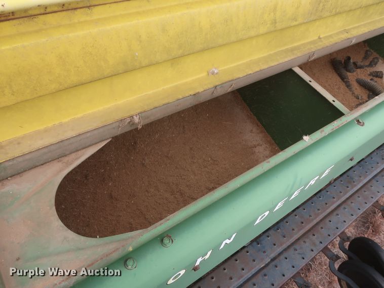image for item MJ9267 John Deere 8000  grain drill
