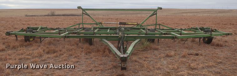 image for item MJ9269 John Deere 1600  field cultivator