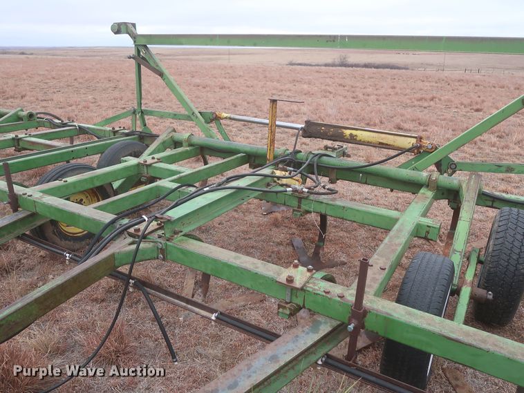 image for item MJ9269 John Deere 1600  field cultivator