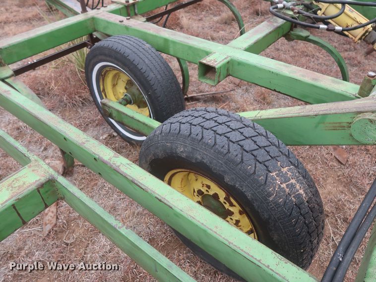 image for item MJ9269 John Deere 1600  field cultivator
