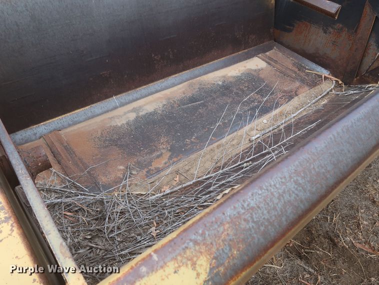 image for item MJ9275 Holcomb 1200  scraper