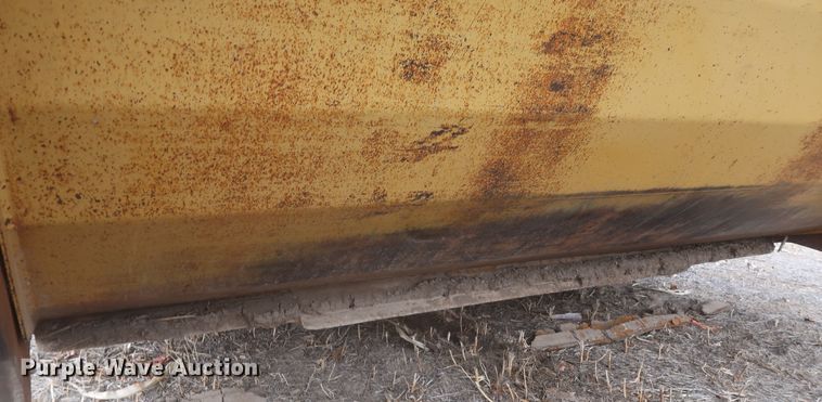 image for item MJ9275 Holcomb 1200  scraper