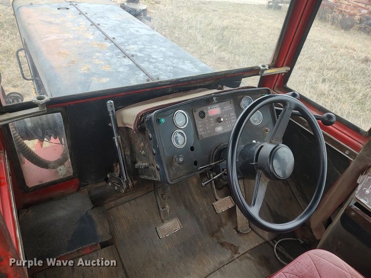 image for item MM9809 1983 Versatile 835  4WD tractor