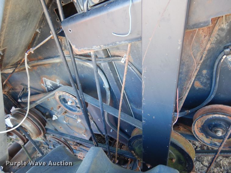 image for item MM9813 1973 Gleaner M  combine