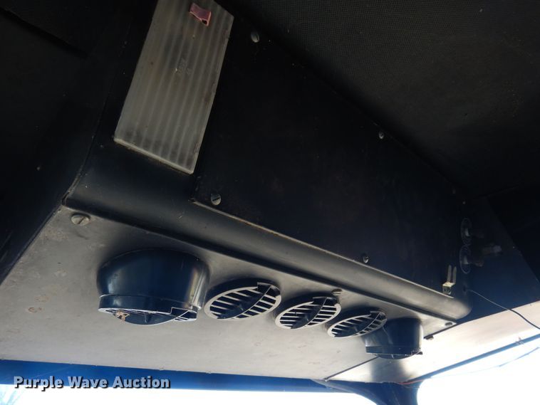 image for item MM9813 1973 Gleaner M  combine