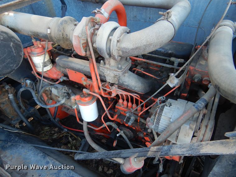 image for item MM9814 Gleaner M  combine