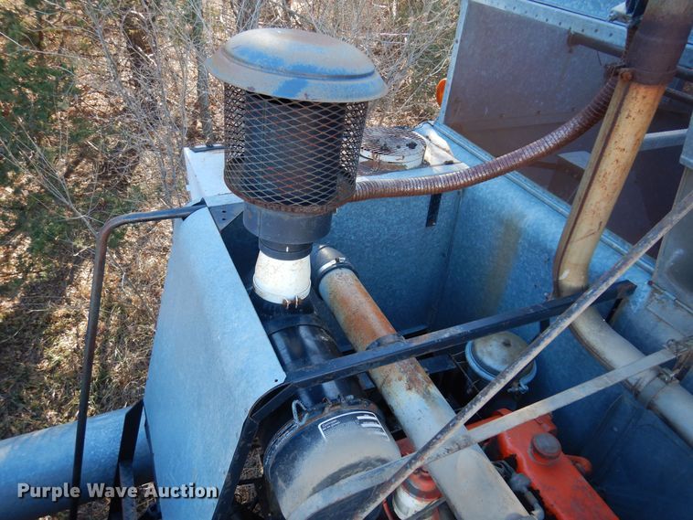 image for item MM9814 Gleaner M  combine