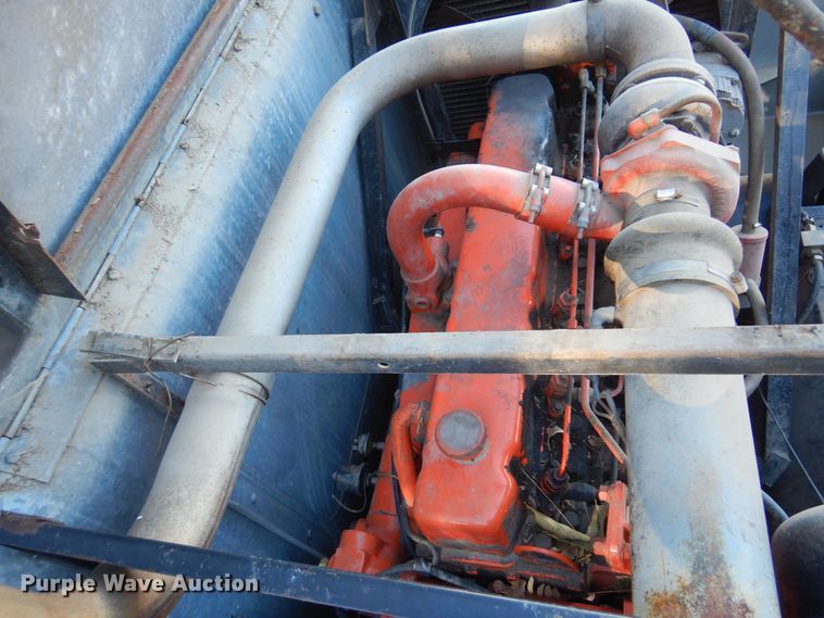 image for item MM9814 Gleaner M  combine