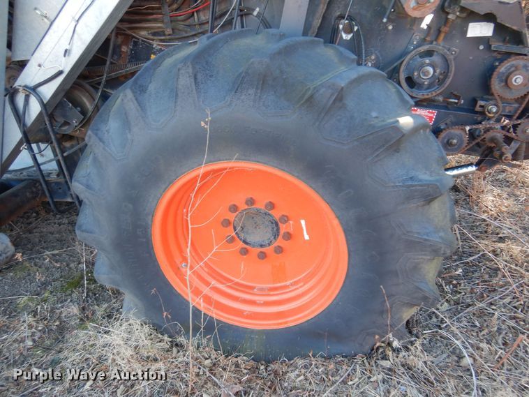 image for item MM9814 Gleaner M  combine