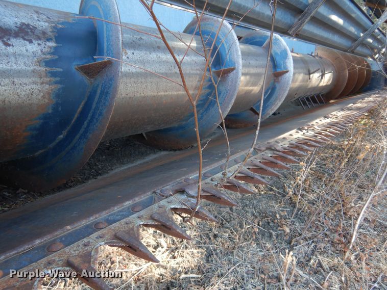 image for item MM9815 1980 Gleaner L2  combine