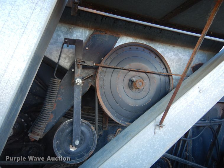 image for item MM9815 1980 Gleaner L2  combine