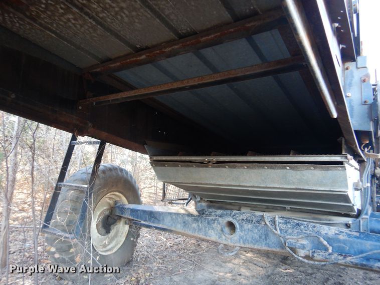 image for item MM9815 1980 Gleaner L2  combine