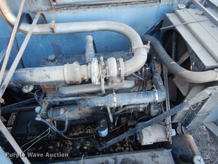 image for item MM9815 1980 Gleaner L2  combine