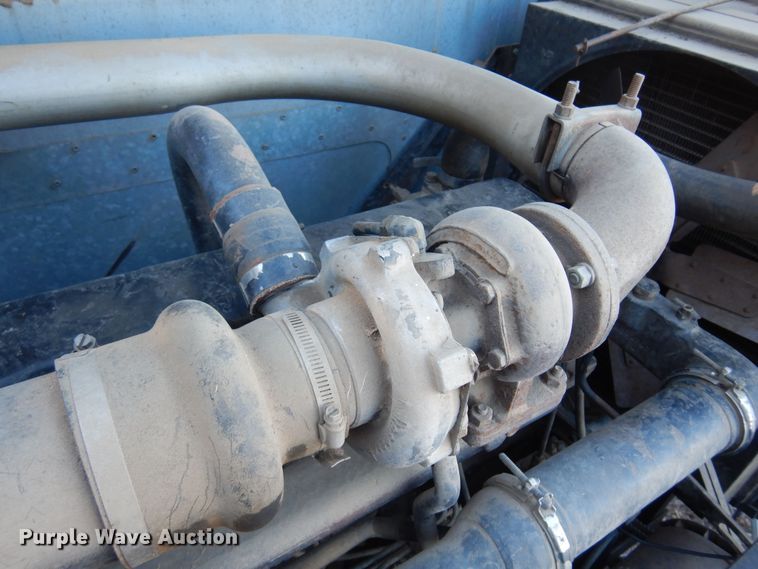 image for item MM9815 1980 Gleaner L2  combine