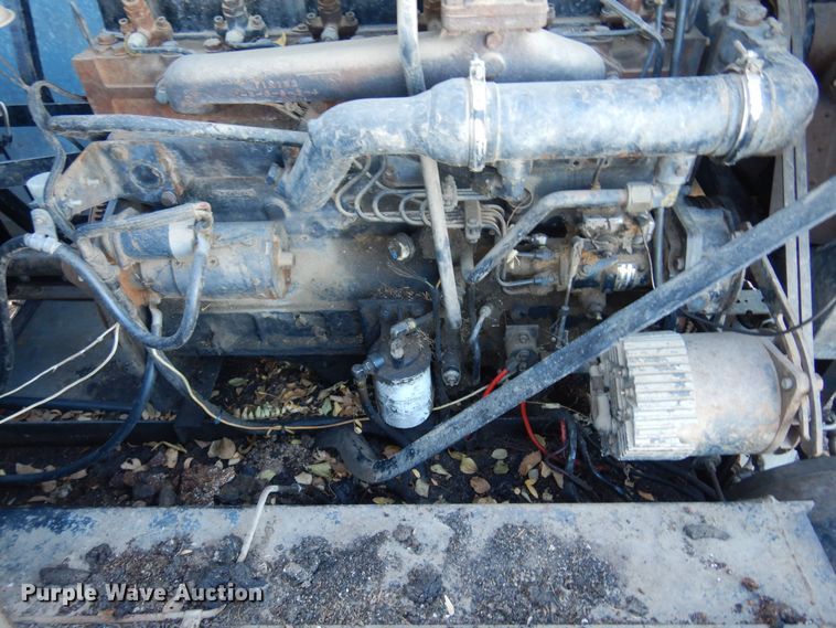 image for item MM9815 1980 Gleaner L2  combine