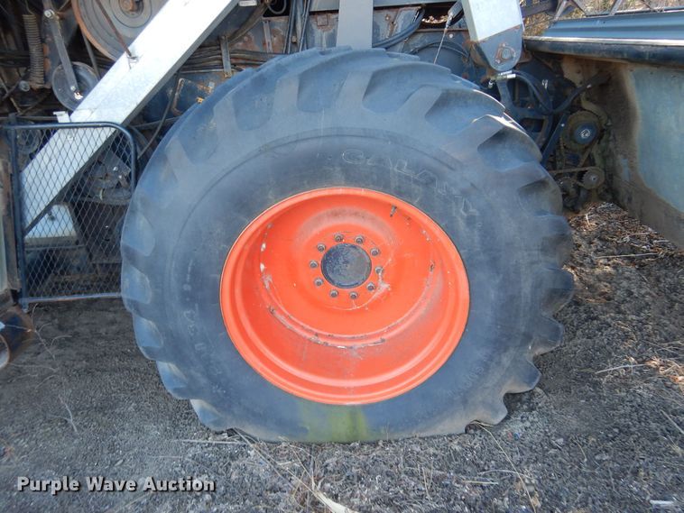 image for item MM9815 1980 Gleaner L2  combine