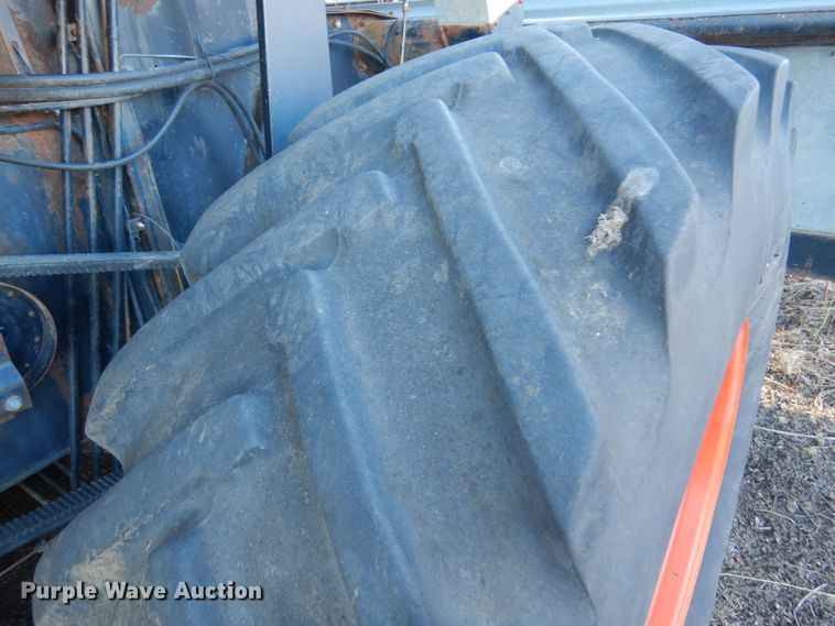 image for item MM9815 1980 Gleaner L2  combine