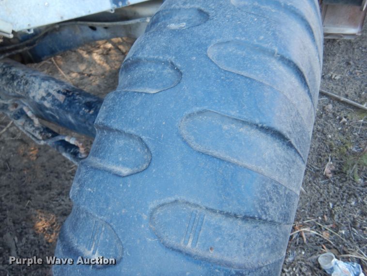 image for item MM9815 1980 Gleaner L2  combine