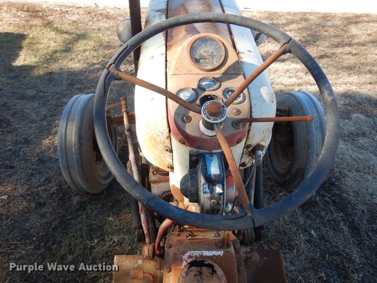 image for item MM9818 Ford Golden Jubilee 881  tractor