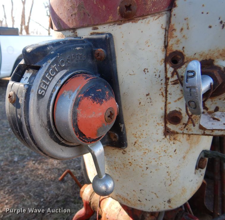 image for item MM9818 Ford Golden Jubilee 881  tractor