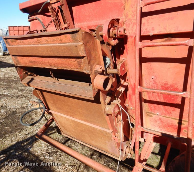 image for item MM9821 Kelly-Ryan  feed mixer