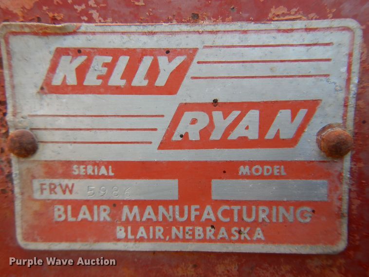 image for item MM9821 Kelly-Ryan  feed mixer