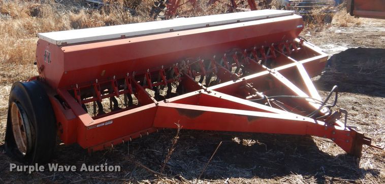 image for item MM9822 International 510  grain drill