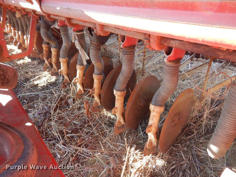 image for item MM9822 International 510  grain drill