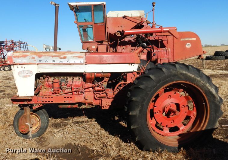 image for item MM9823 Farmall 460  tractor
